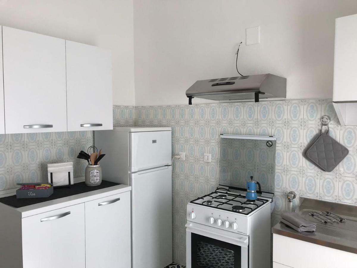 Casa Gli Scogli Apartment Киавари Екстериор снимка